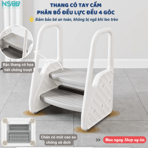Giá kê chân dành cho bé có 3 bậc giúp trẻ đi tới bồn rửa hoặc mặt bàn để trẻ có thể với tới đánh răng hoặc rửa tay một cách an toàn mà không cần sự trợ giúp của cha mẹ