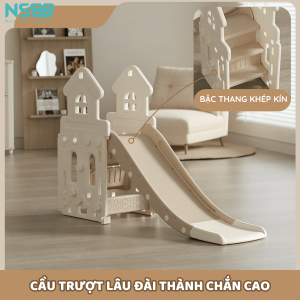 Bậc thang của cầu trượt có thiết kế khép kín kết hợp độ cao an toàn cho bé thỏa sức vui chơi