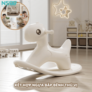 Bé còn có thể vận động nhẹ nhàng thư giãn với xích đu, ngựa bập bênh hay chơi với bộ nhà lều