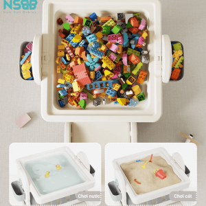 Bên cạnh đó, bàn còn được trang bị ngăn để đồ và các giá để sách, giúp trẻ dễ dàng lưu trữ và tìm kiếm các mảnh ghép Lego và dụng cụ vẽ, sách vở mà không làm lộn xộn không gian