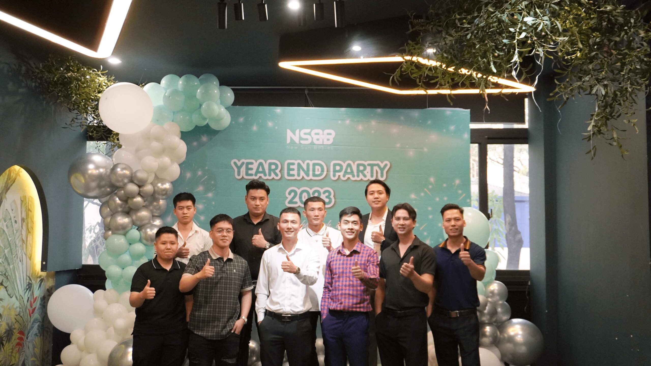 Sự góp mặt của Ban Giám Đốc và bộ phận vận hành 