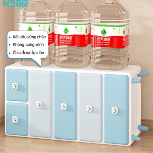 Ngăn tủ được chế tạo từ chất liệu nhựa chất lượng cao, đảm bảo khả năng chịu lực tốt, có thể đựng nhiều đồ dùng cần thiết của bé