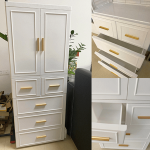 Tủ được trang bị bánh xe xoay 360 độ, giúp dễ dàng di chuyển tới mọi vị trí trong phòng