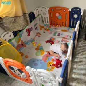 Quây nhựa cho bé gấp gọn Mickey