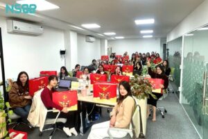 Tập thể CBNV NSBB vui mừng nhận quà Tết từ Ban Lãnh Đạo Lời Tri Ân Từ Trái Tim