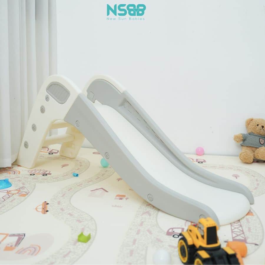 Cầu trượt Pakey Phi hành Gia