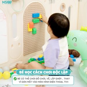 Quây cũi liên hoàn Pakey Moon House 8 tiện ích