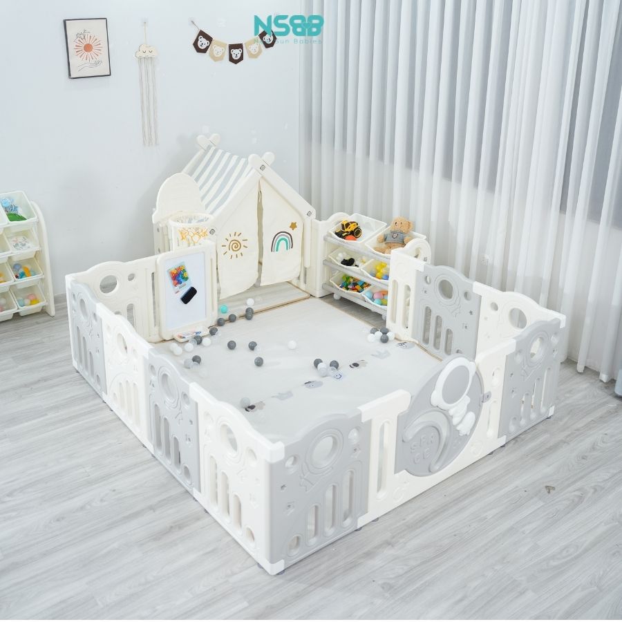 Quây cũi nhựa Pakey Phi hành gia