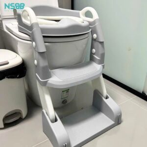 Nắp bồn cầu kèm thang cho bé Pakey P-PC04