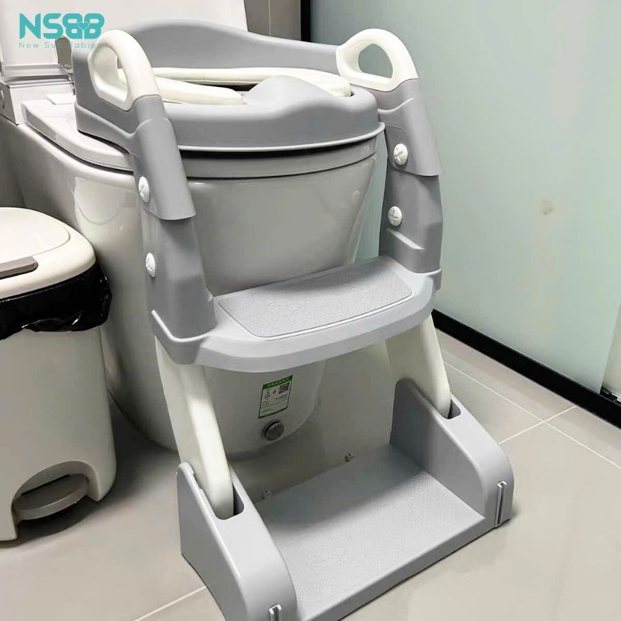 Nắp bồn cầu kèm thang cho bé Pakey P-PC04