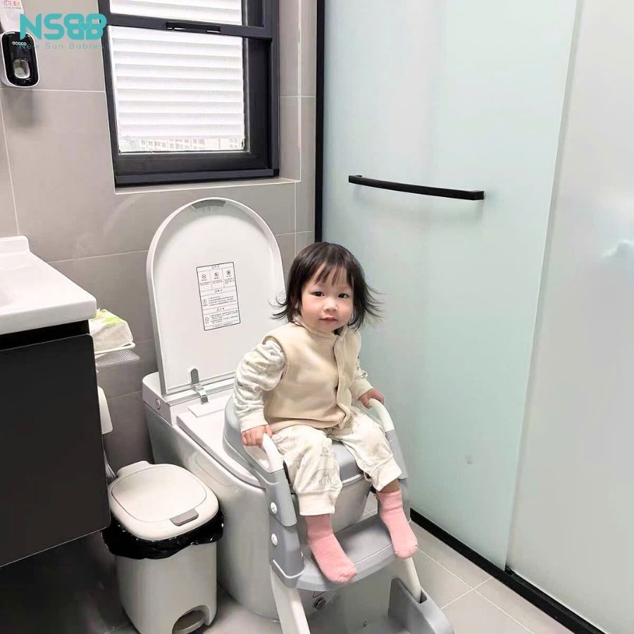 Nắp bồn cầu kèm thang cho bé Pakey P-PC04