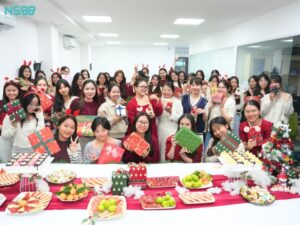 NSBB: Hoạt động "The Christmas Gift Connection"- Trao quà bí mật mùa Giáng sinh